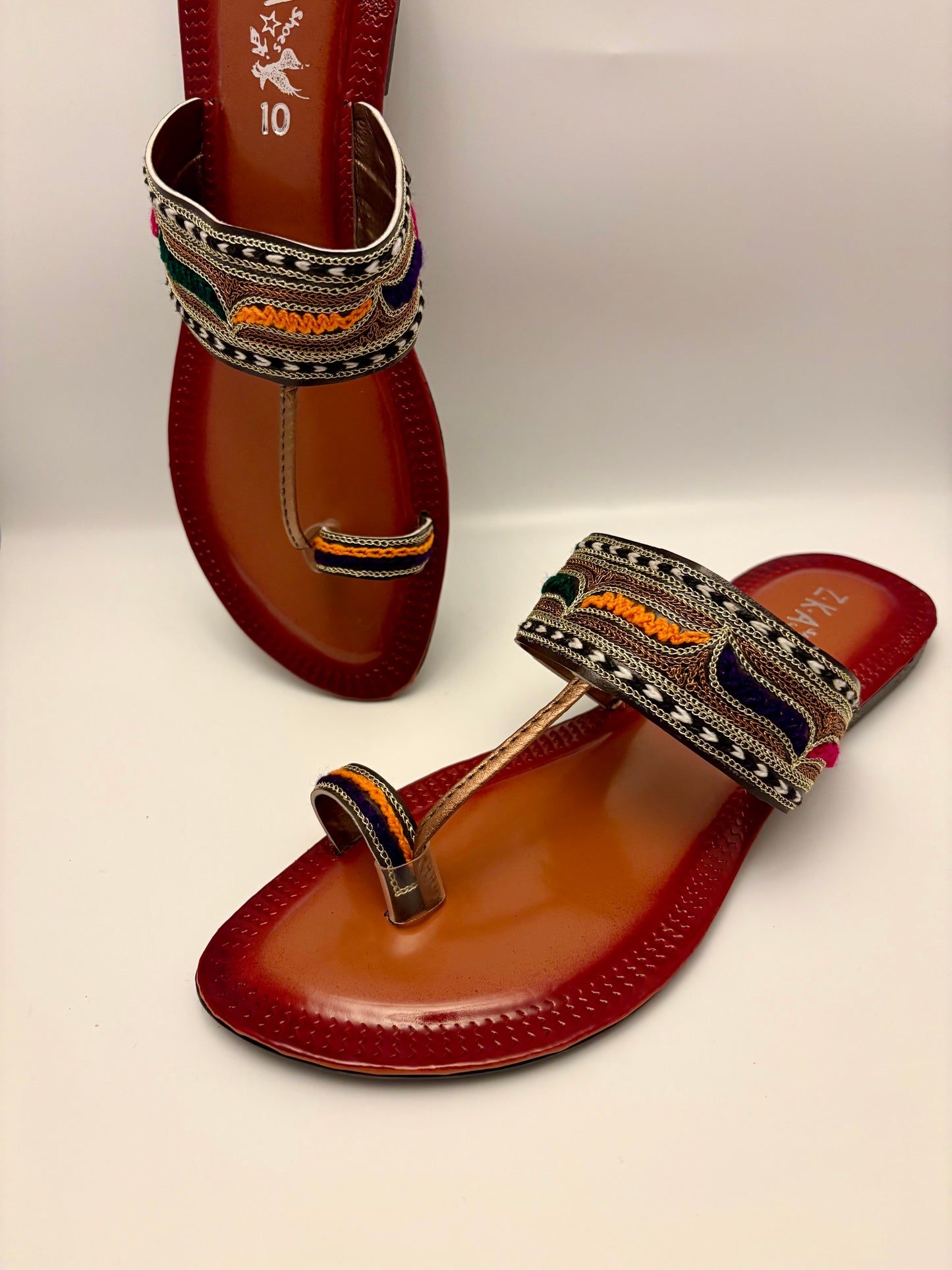 291/Women’s Handmade Kolhapuri Chappal – Traditional Leather Flat Sandals-Available Sizes: UK 3,4,5,6,7,8