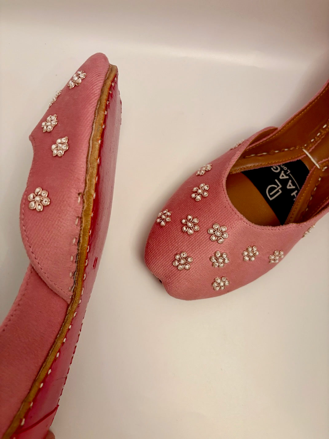 276-Handmade Leather Khussa/Jutti Pink – Available sizes: UK 5,6,7,8