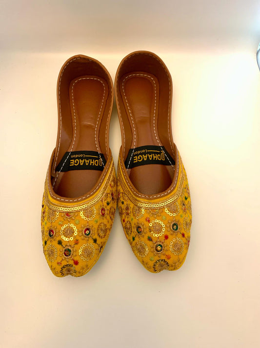139-Handmade Women’s Yellow Khussa – Traditional Jutti – Available size: UK 4,5,6