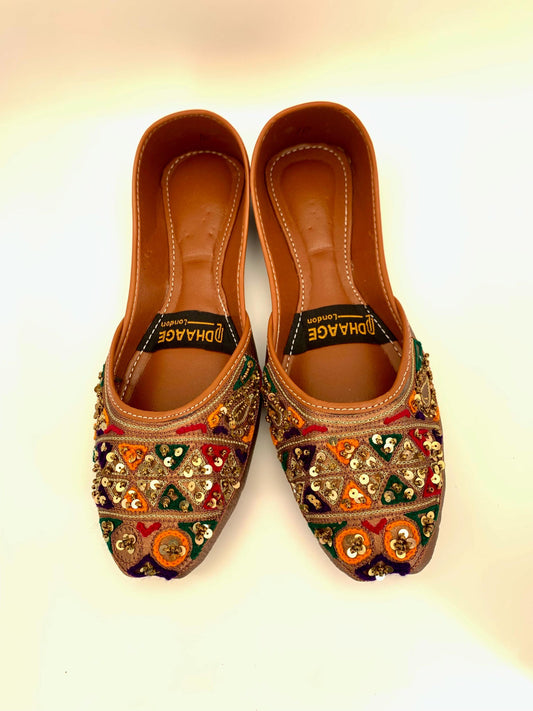 84-Handmade Women’s brown shade Khussa – Traditional Jutti – Available size: UK 4