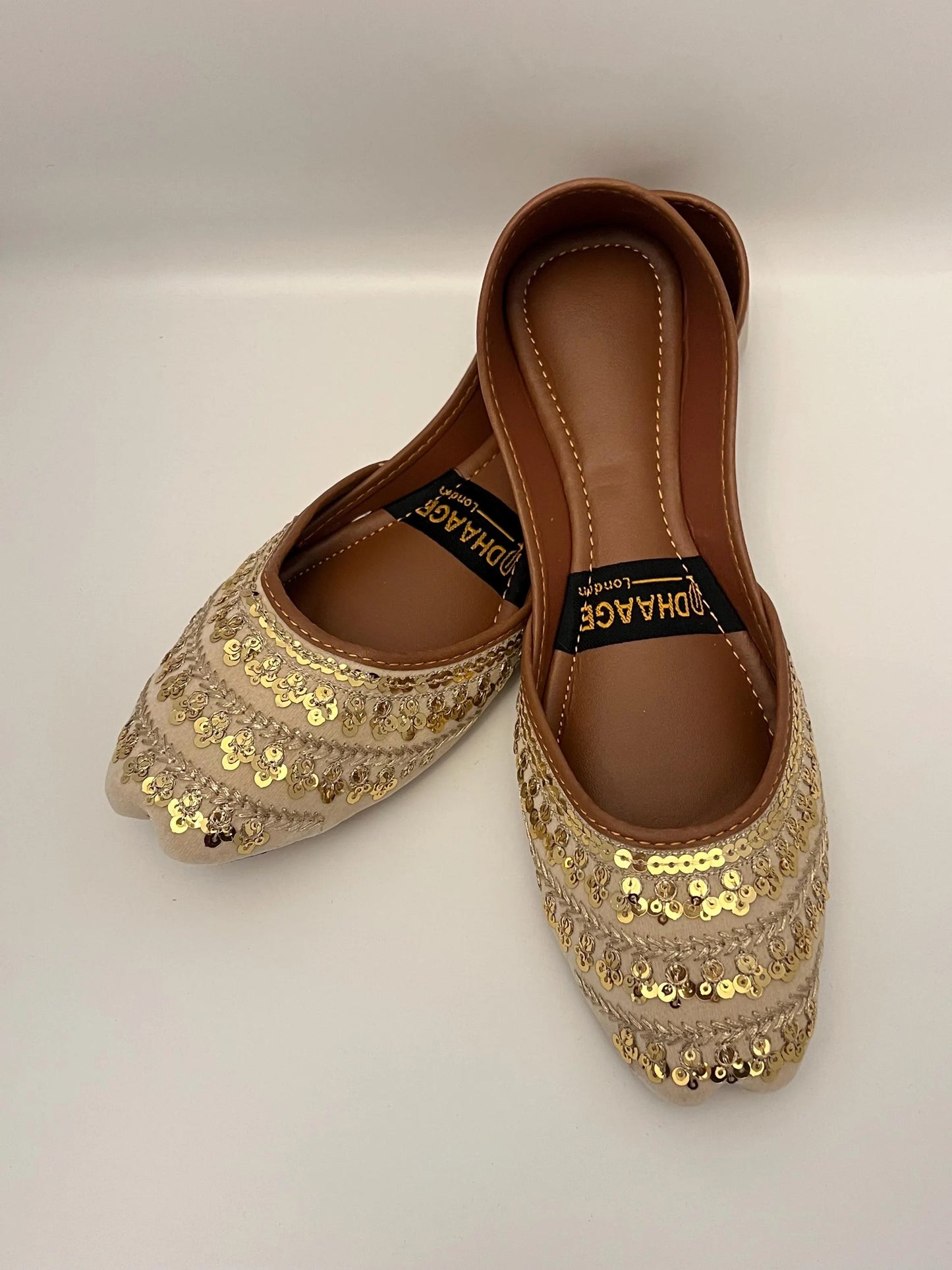188-Handmade Women’s Cream Gold Khussa – Traditional Jutti – Available size: UK 4