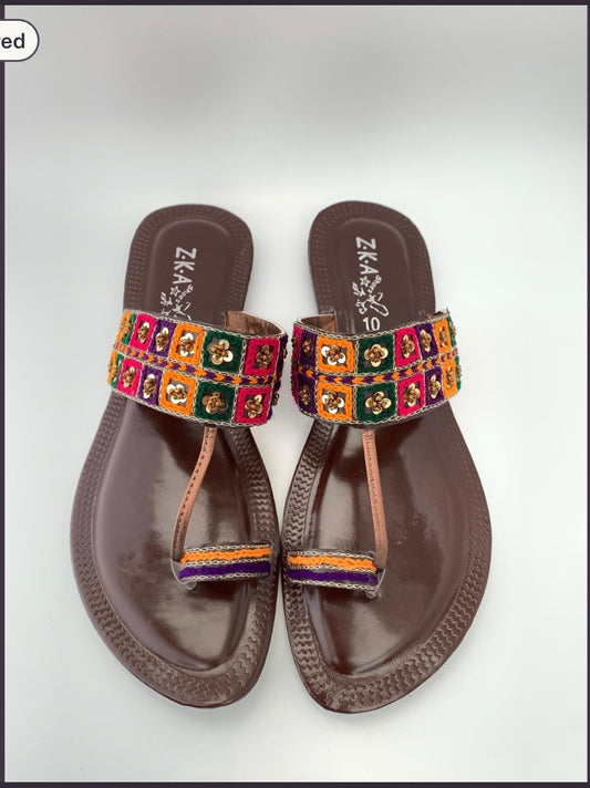 98/Women’s Handmade Kolhapuri Chappal – Traditional Leather Flat Sandals-Available Sizes: UK 3,4,5,6,7,8