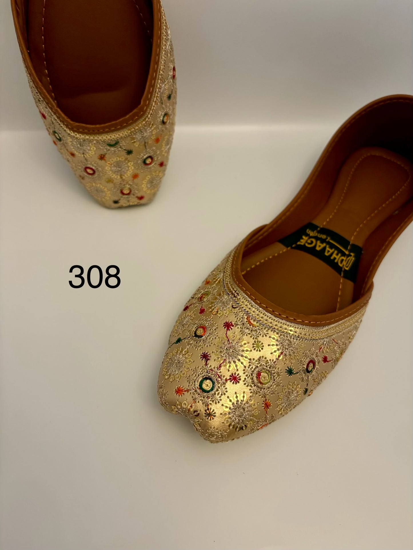 308-Handmade Women’s Gold Khussa – Traditional Jutti – Available size: UK 4,5,6,7,8