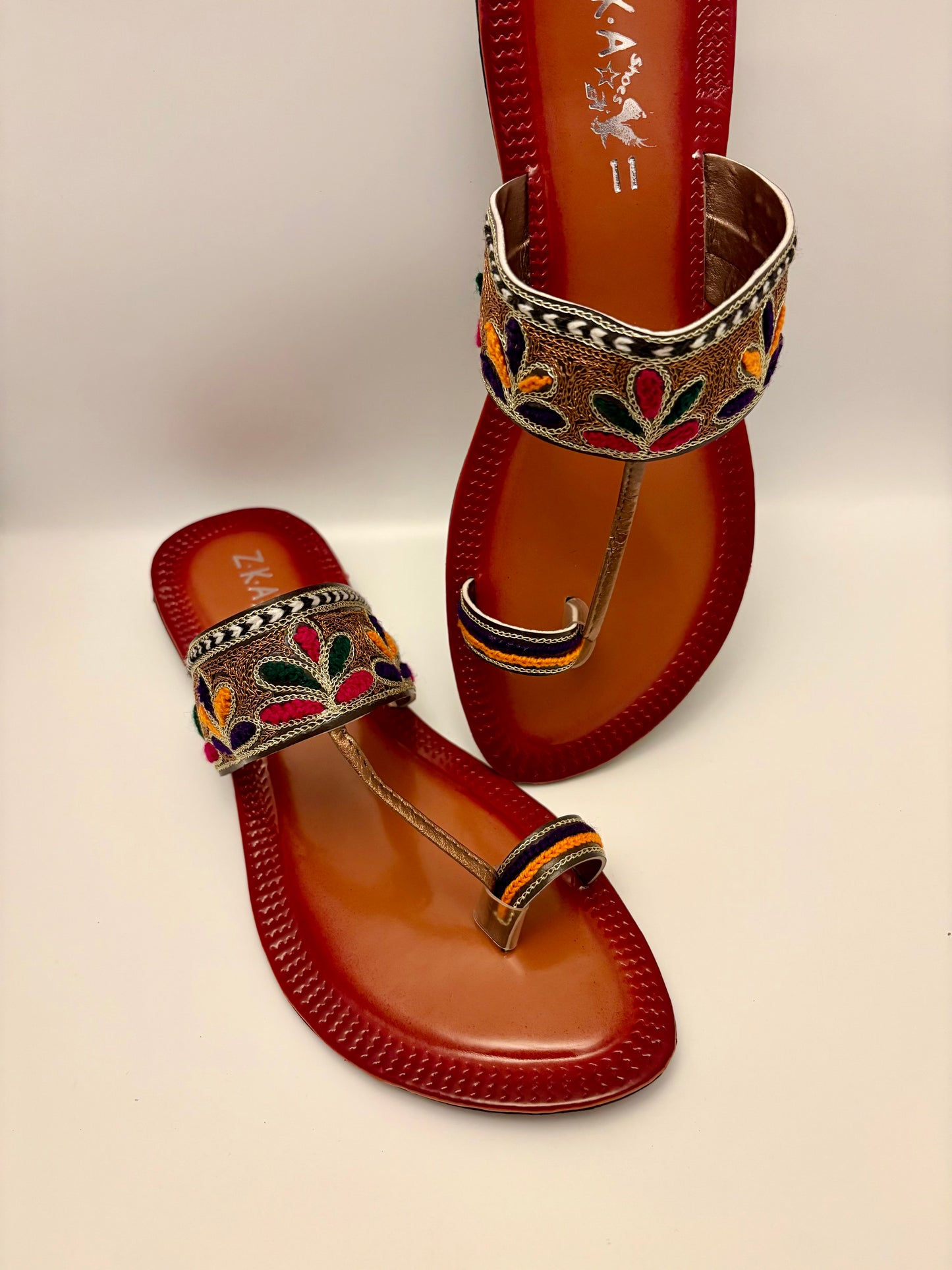 290/Women’s Handmade Kolhapuri Chappal – Traditional Leather Flat Sandals-Available Sizes: UK 3,4,5,6,7,8