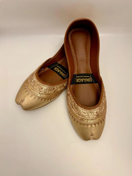 262-Handmade Women’s Gold Khussa – Traditional Jutti – Available size: UK 4,7