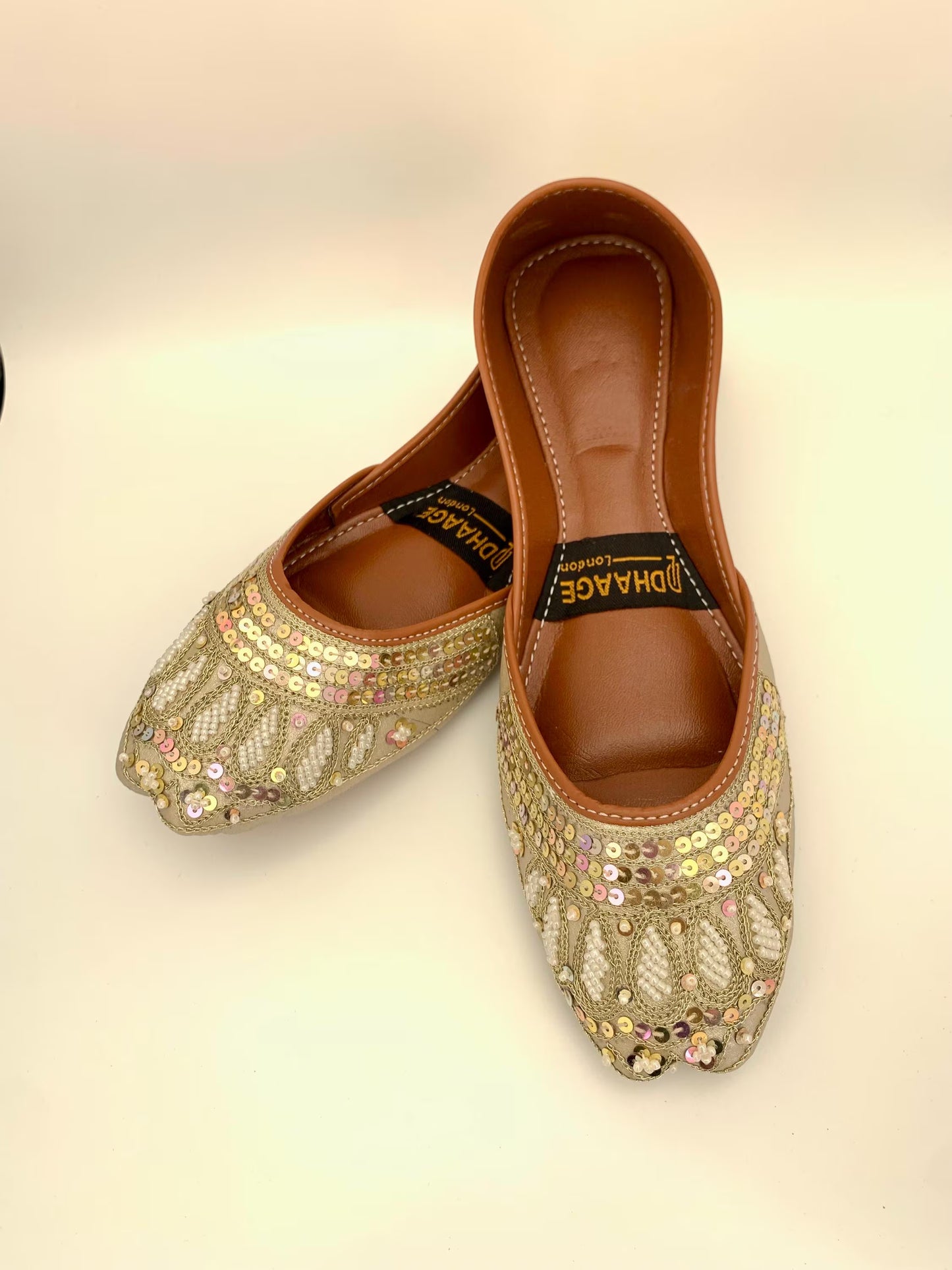 83-Handmade Women’s Green shade Khussa – Traditional Jutti – Available size: UK 5,6