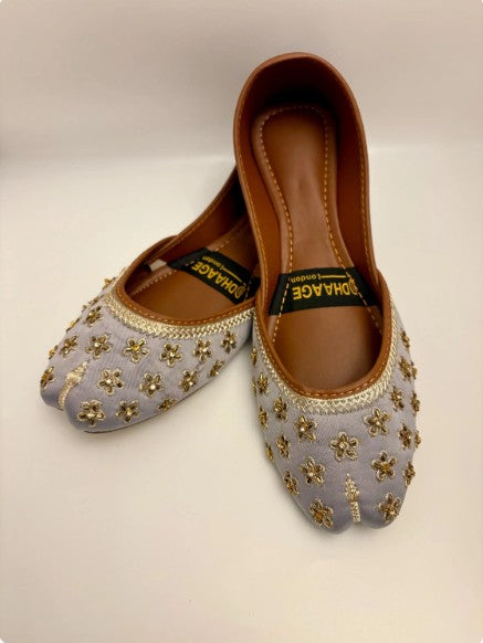 265-Handmade Women’s Grey Khussa – Traditional Jutti – Available size: UK 3,4,7,8
