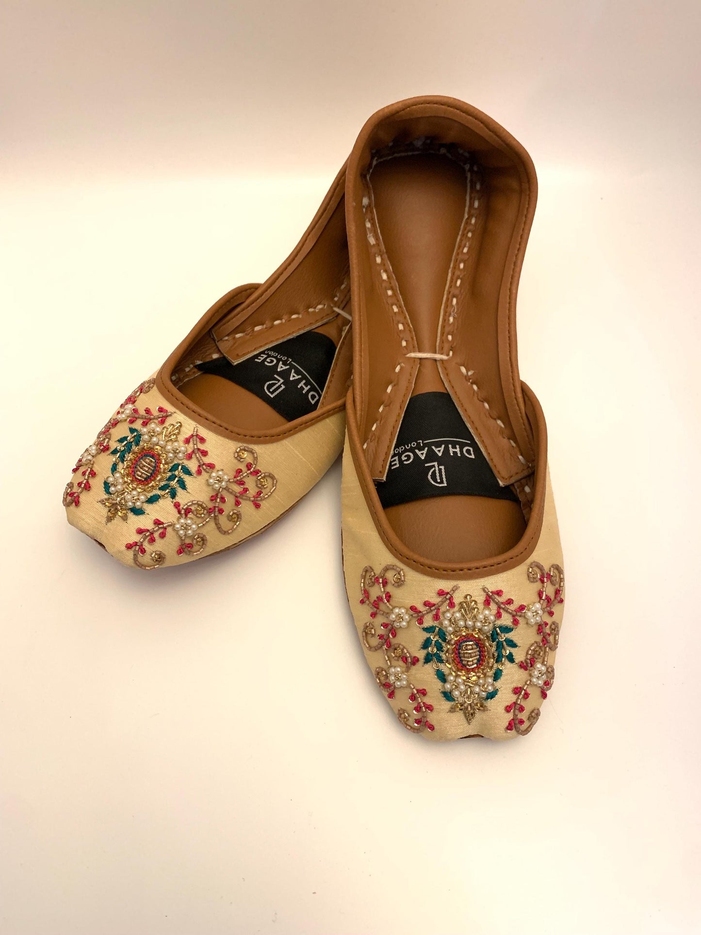 14-Handmade Leather Khussa/Jutti  (Beige Cream Colour) – Available sizes: UK 5