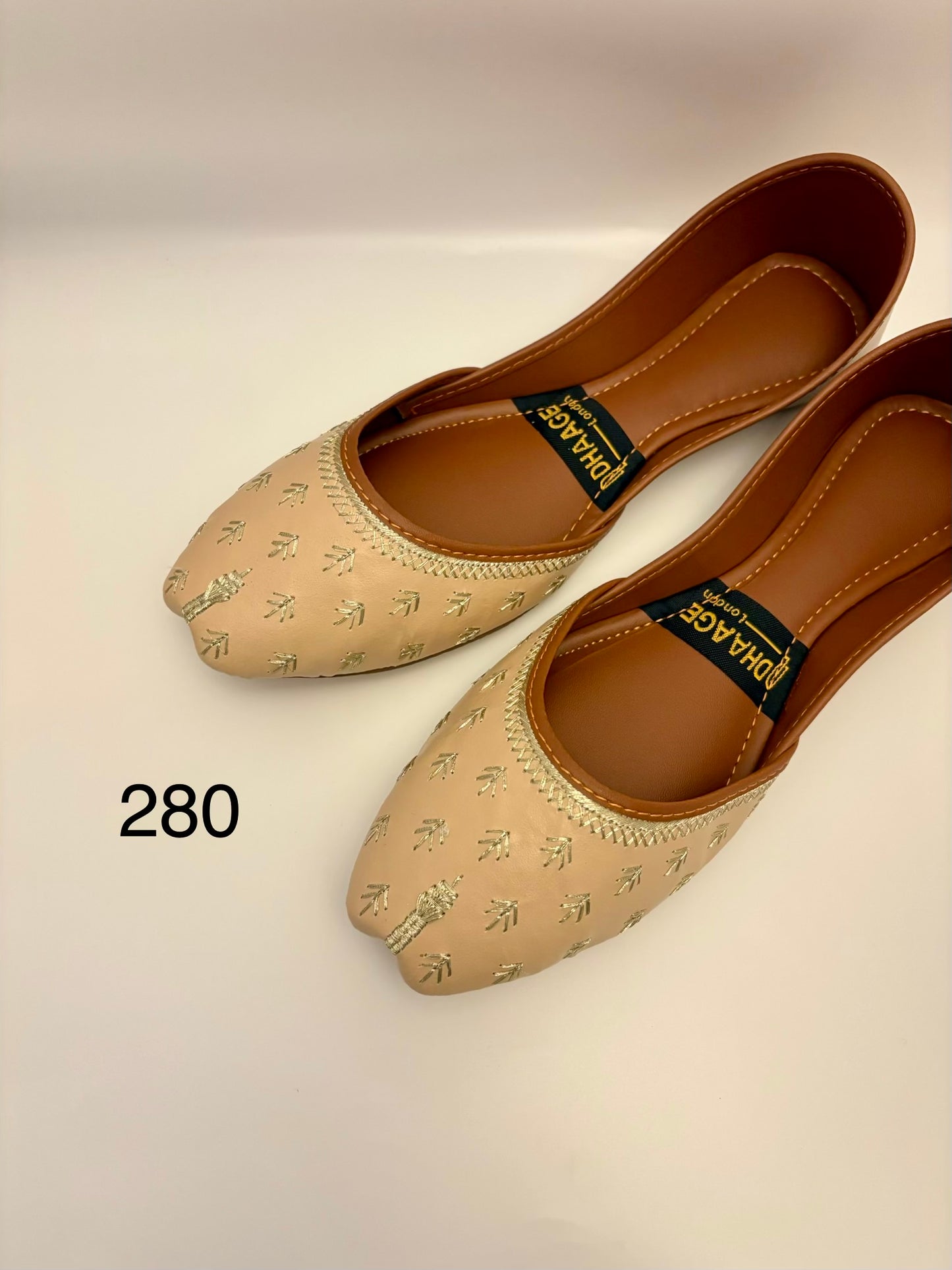 280-Handmade Women’s Cream Khussa – Traditional Jutti – Available size: UK 4,5,6,7,8