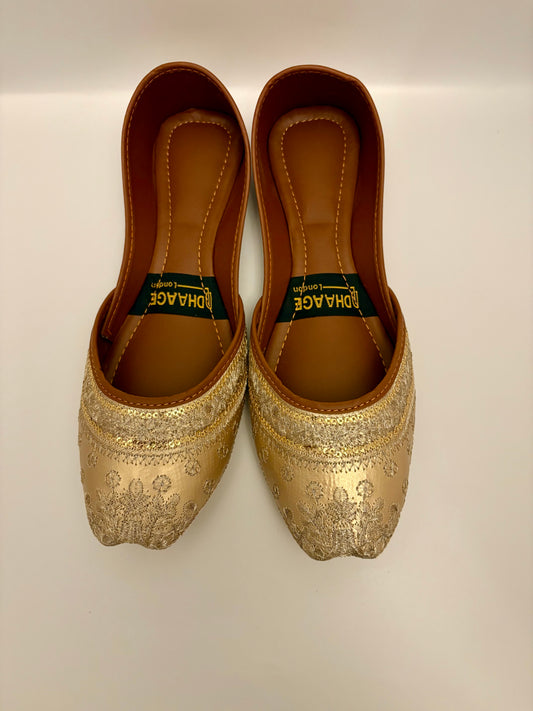312-Handmade Women’s Gold Khussa – Traditional Jutti – Available size: UK 4,5,6,7,8