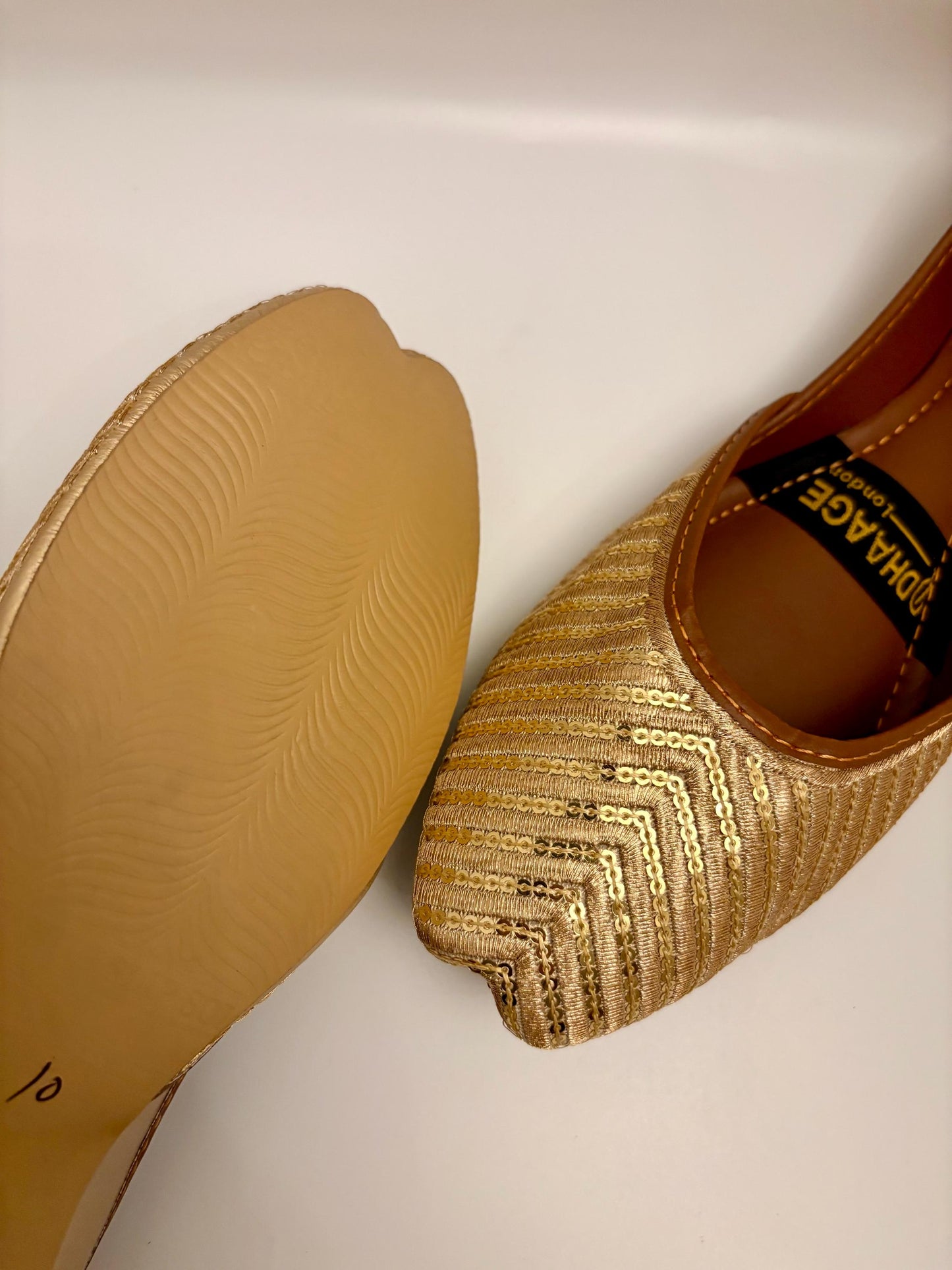 263-Handmade Women’s Gold Khussa – Traditional Jutti – Available size: UK 3,4,5,7