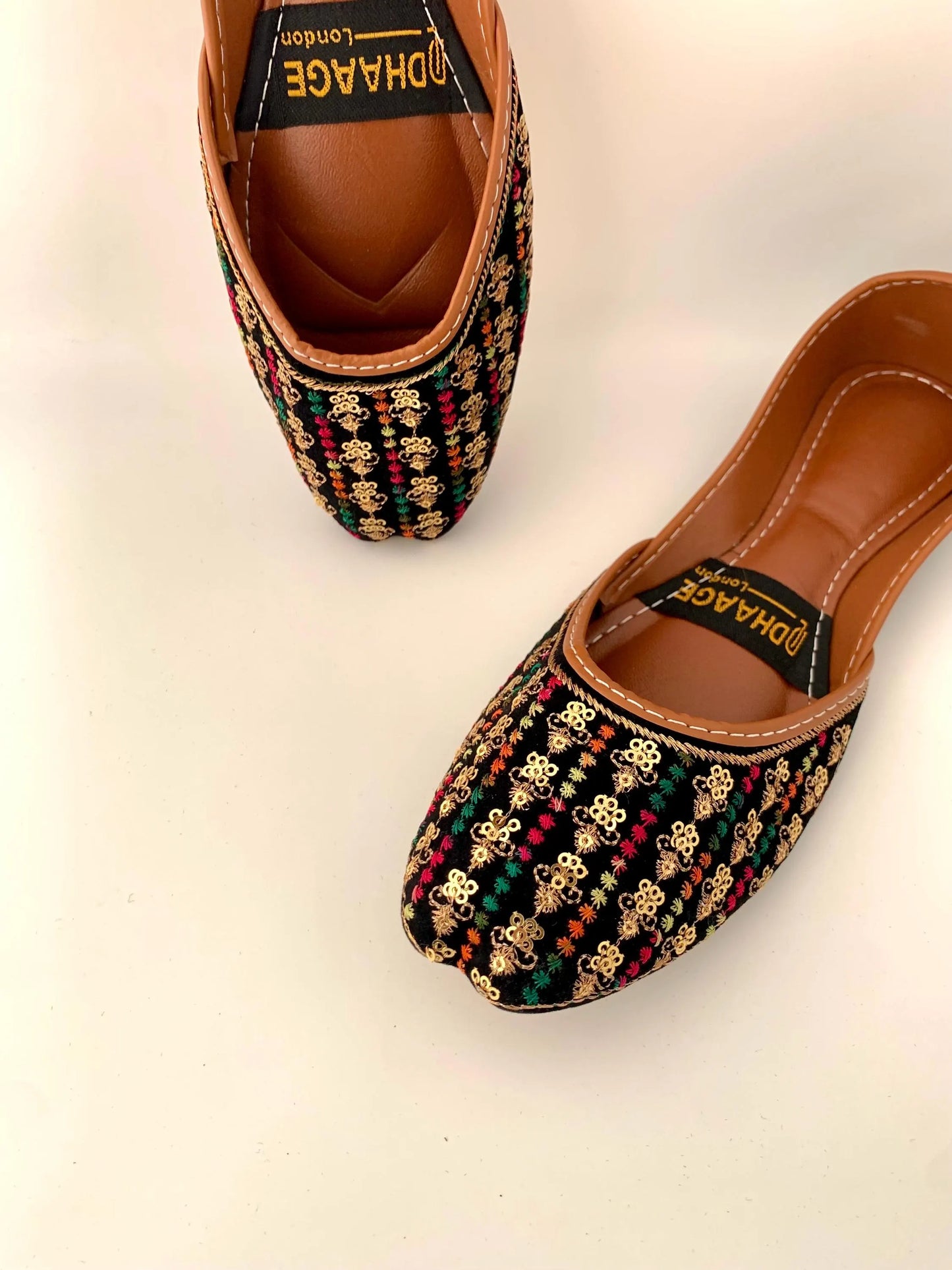 144-Handmade Women’s Black Khussa – Traditional Jutti – Available size: UK 6