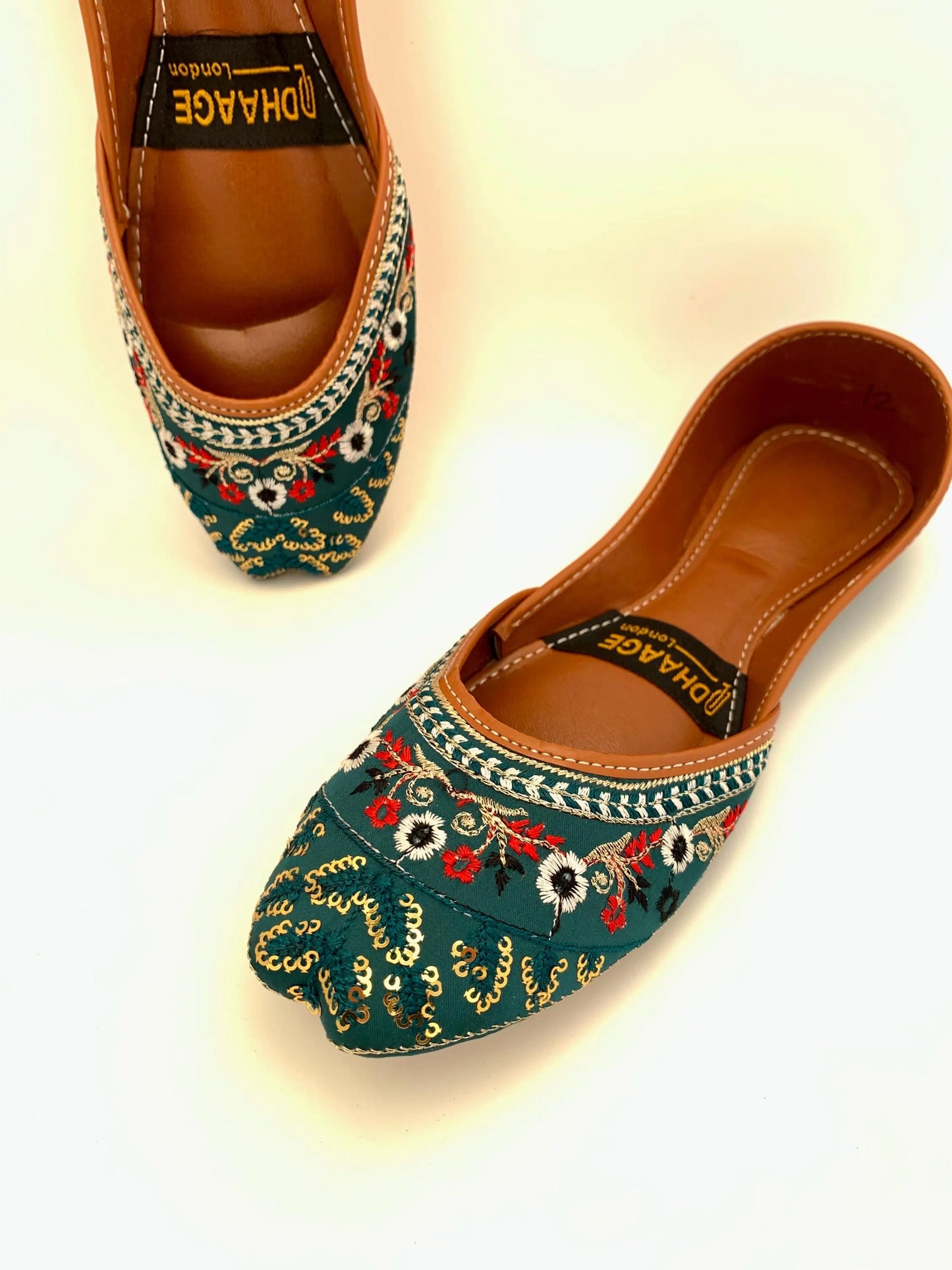 89-Handmade Women’s Green Khussa – Traditional Jutti – Available size: UK 4,5,6,7