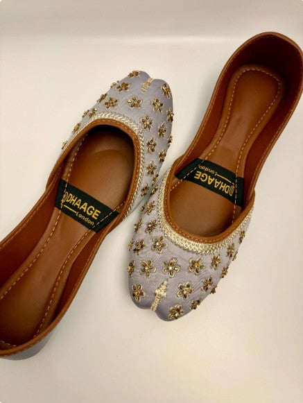 265-Handmade Women’s Grey Khussa – Traditional Jutti – Available size: UK 3,4,7,8