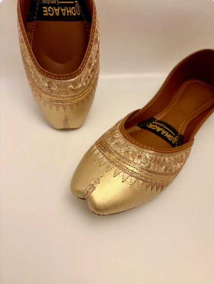 262-Handmade Women’s Gold Khussa – Traditional Jutti – Available size: UK 4,7