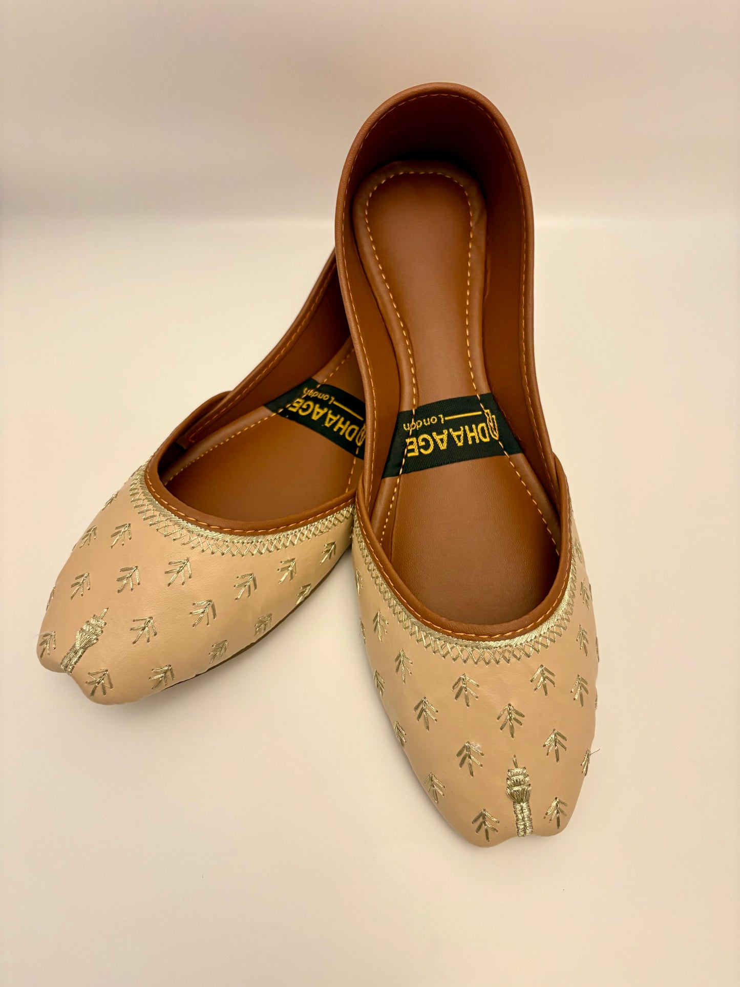 280-Handmade Women’s Cream Khussa – Traditional Jutti – Available size: UK 4,5,6,7,8
