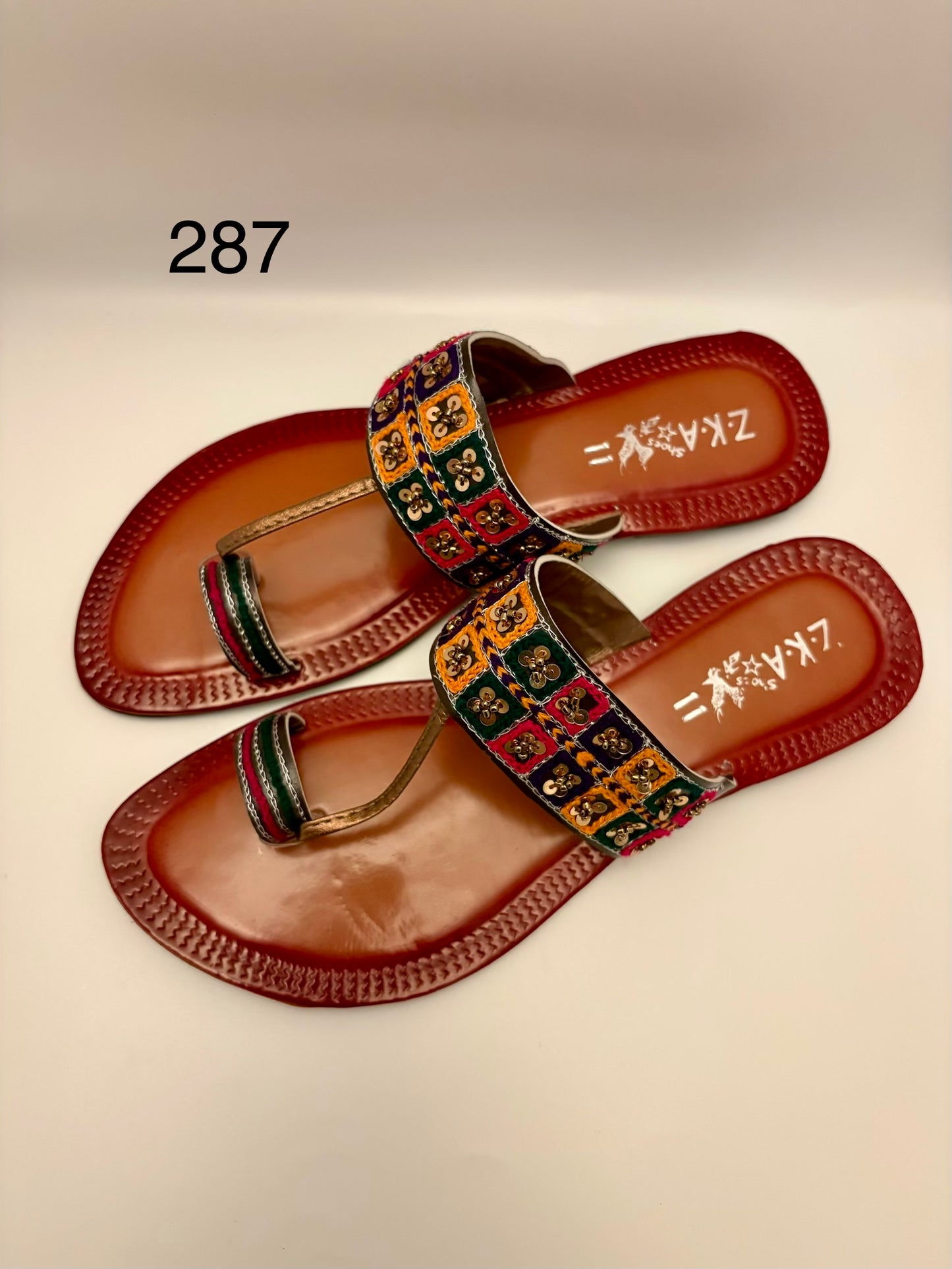 287/Women’s Handmade Kolhapuri Chappal – Traditional Leather Flat Sandals-Available Sizes: UK 4,5,8