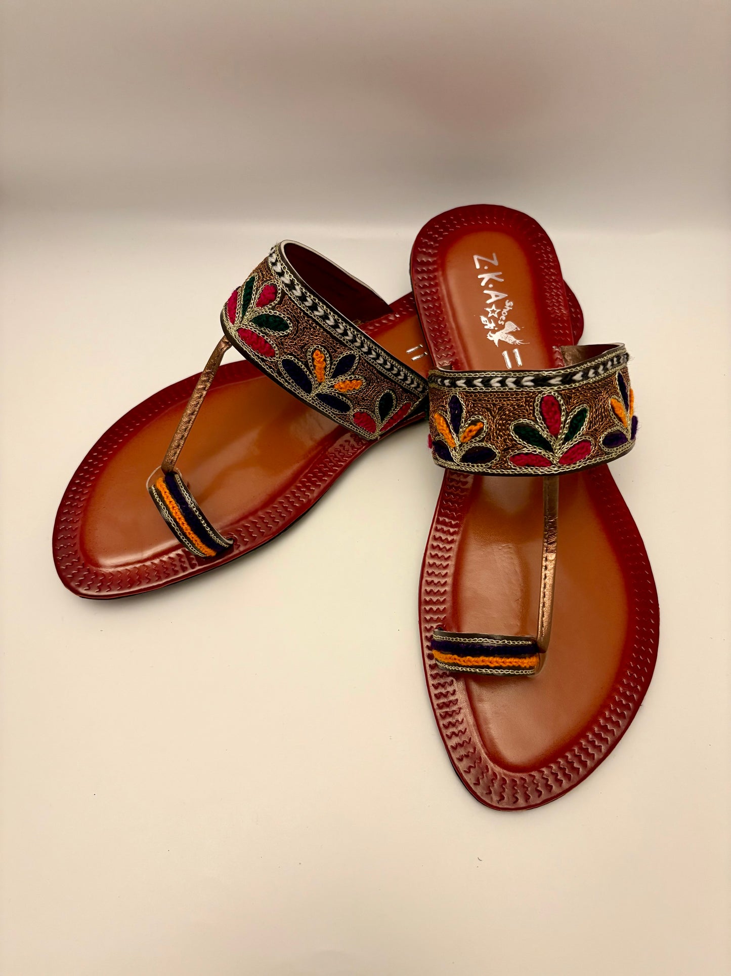 290/Women’s Handmade Kolhapuri Chappal – Traditional Leather Flat Sandals-Available Sizes: UK 3,4,5,6,7,8