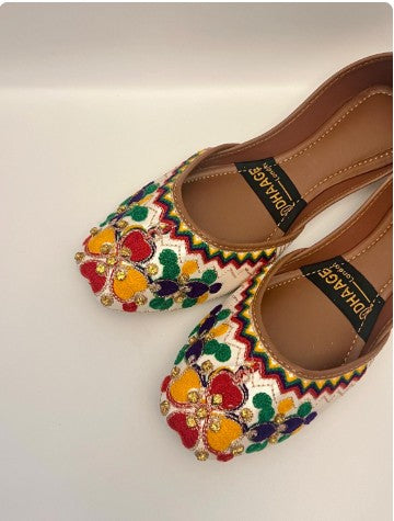 187-Handmade Women’s Multicolour Khussa – Traditional Jutti – Available size: UK 4,5