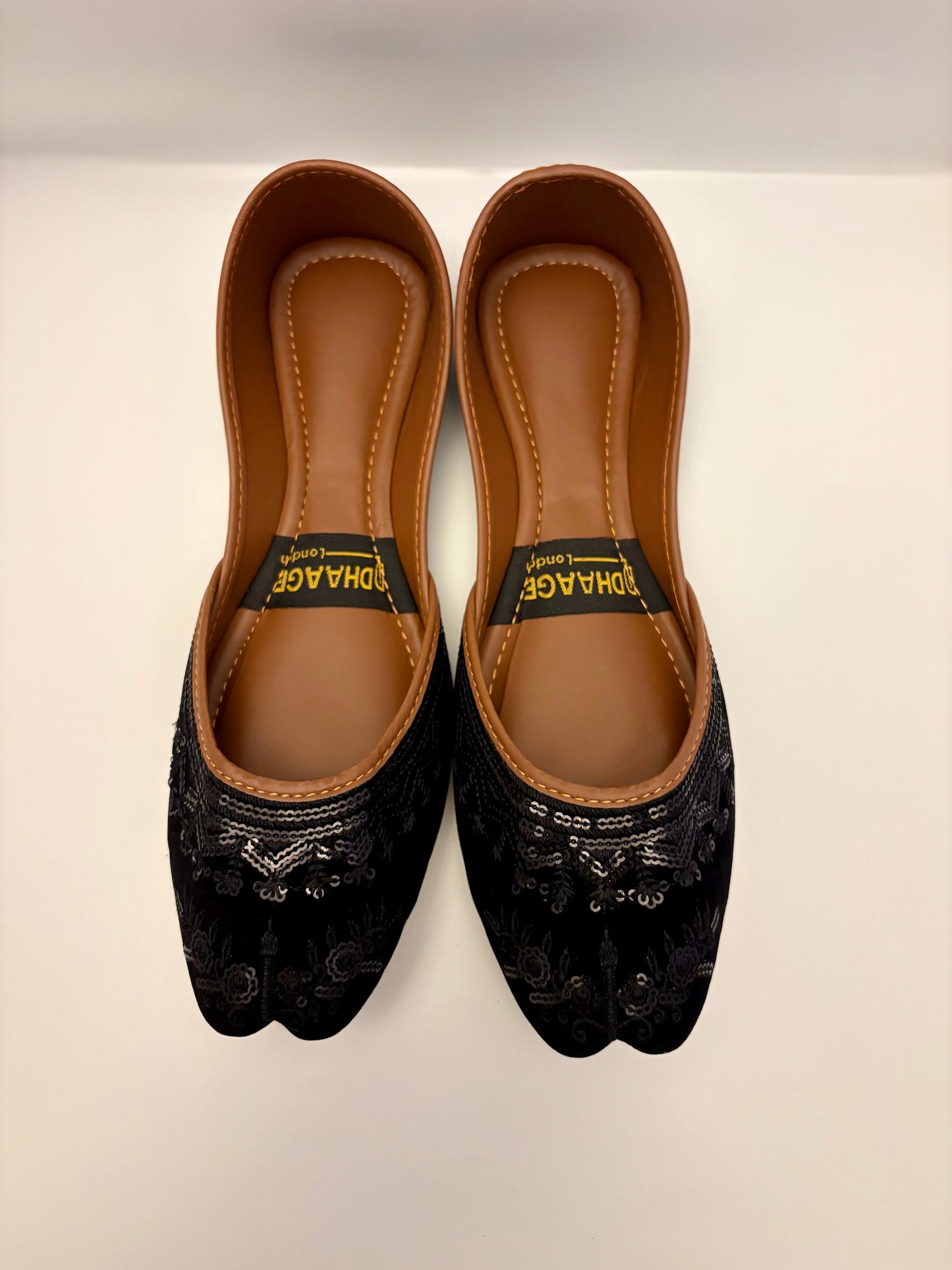 324-Handmade Women’s Black Khussa – Traditional Jutti – Available size: UK 4,5,6,7,8