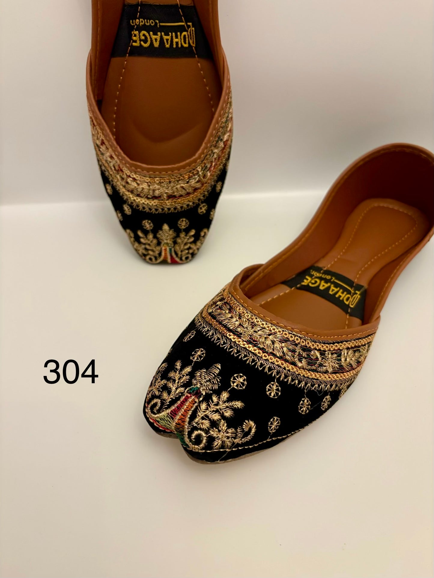 304-Handmade Women’s Black Khussa – Traditional Jutti – Available size: UK 4,5,6,7,8