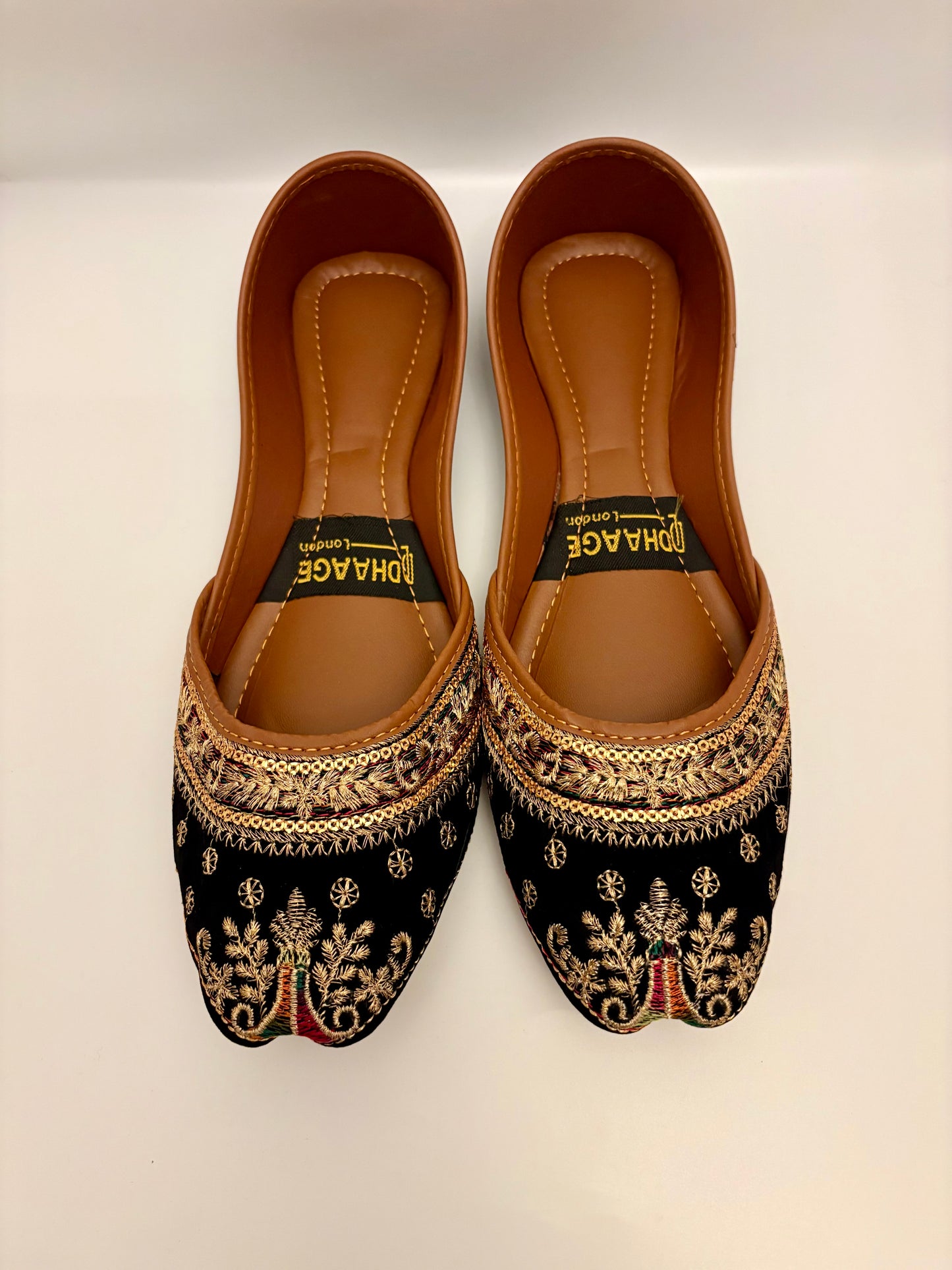 304-Handmade Women’s Black Khussa – Traditional Jutti – Available size: UK 4,5,6,7,8