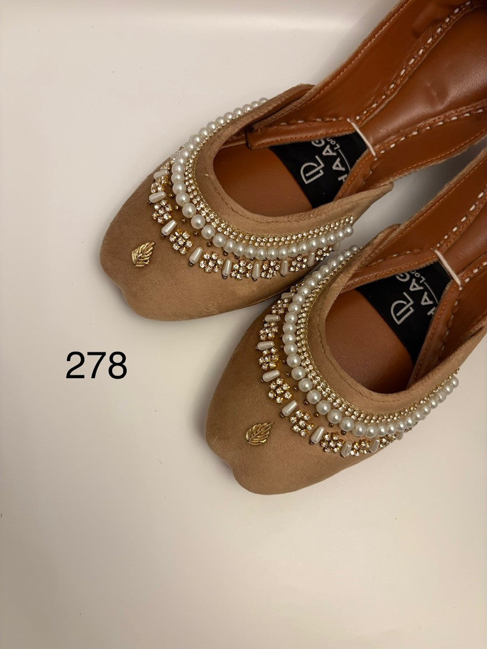 278-Handmade Leather Khussa/Jutti Camel Brown – Available sizes: UK 7