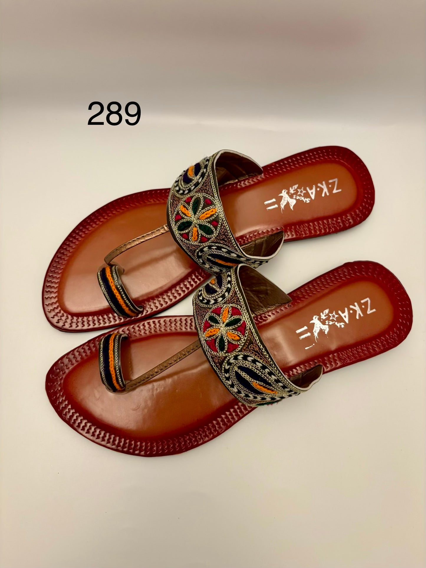 289/Women’s Handmade Kolhapuri Chappal – Traditional Leather Flat Sandals-Available Sizes: UK 3,4,5,6,7,8