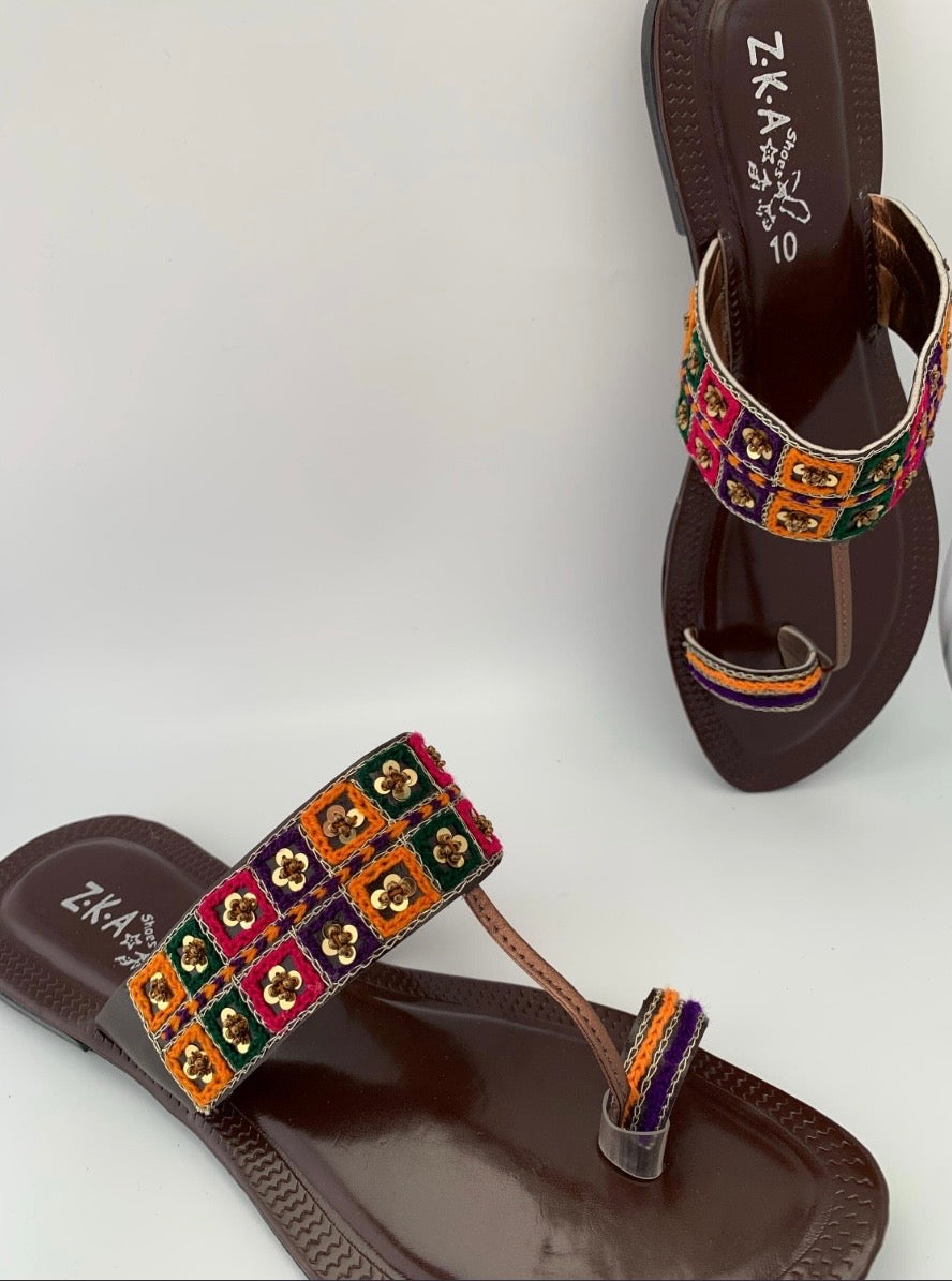 98/Women’s Handmade Kolhapuri Chappal – Traditional Leather Flat Sandals-Available Sizes: UK 3,4,5,6,7,8