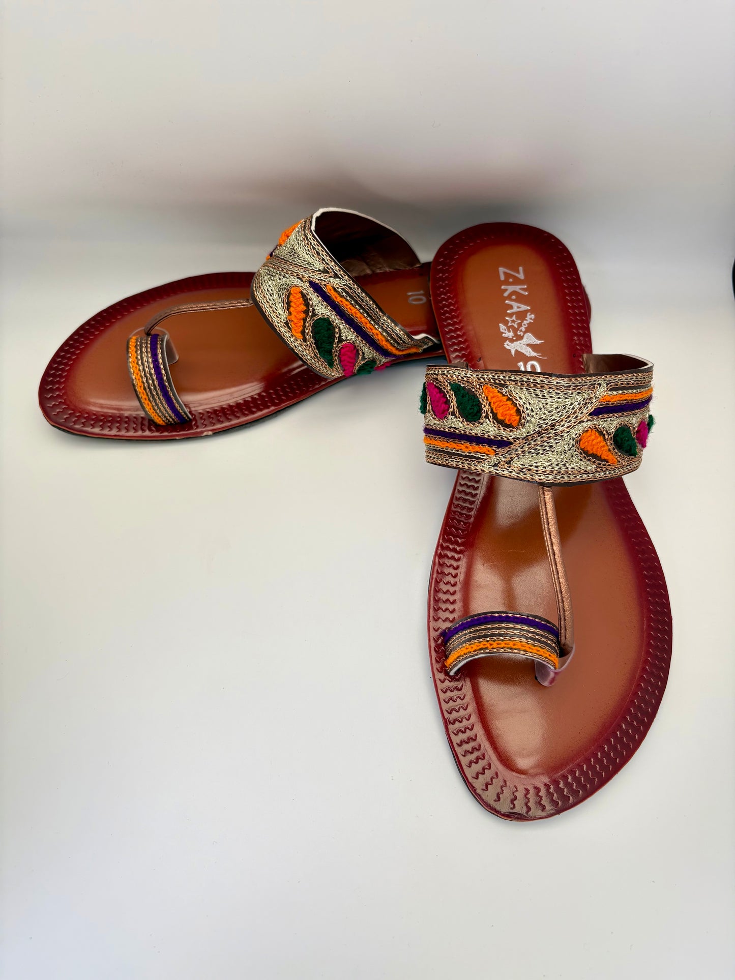 323/Women’s Handmade Kolhapuri Chappal – Traditional Leather Flat Sandals-Available Sizes: UK 3,4,5,6,7,8