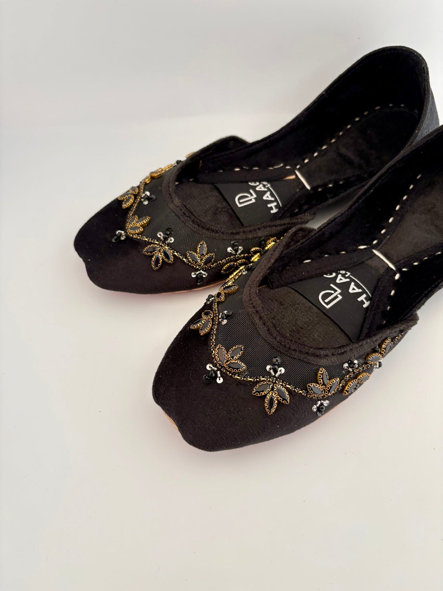300-Handmade Leather/Velvet Khussa/Jutti -Black– Available sizes: UK 5,6,8