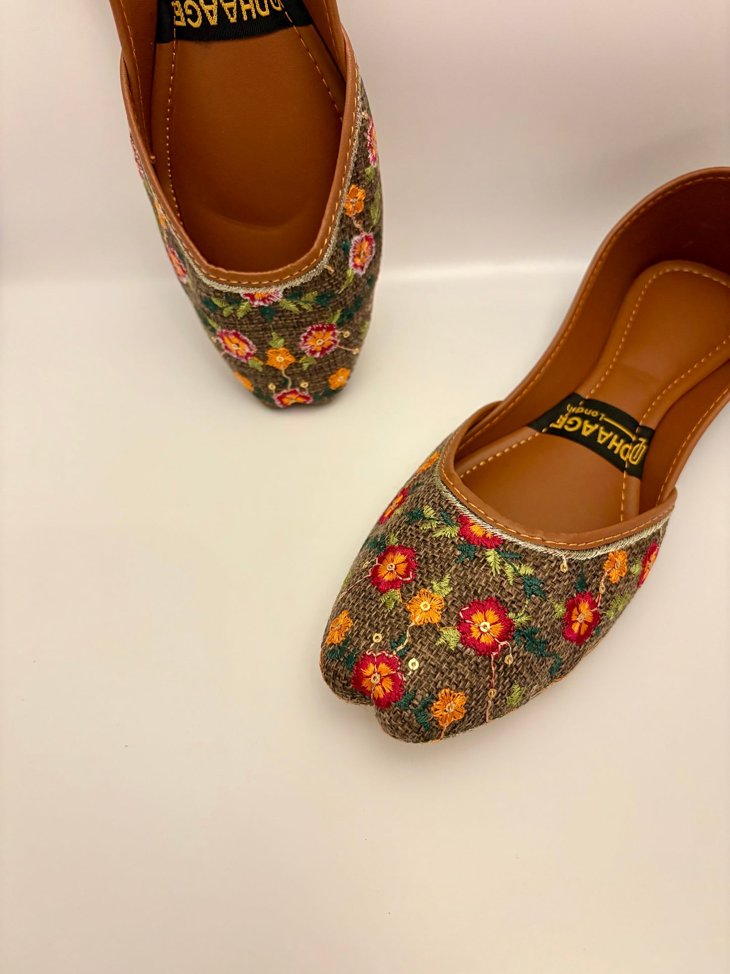 285-Handmade Women’s Light Earthy Grey Khussa – Traditional Jutti – Available size: UK 4,5,6,7,8