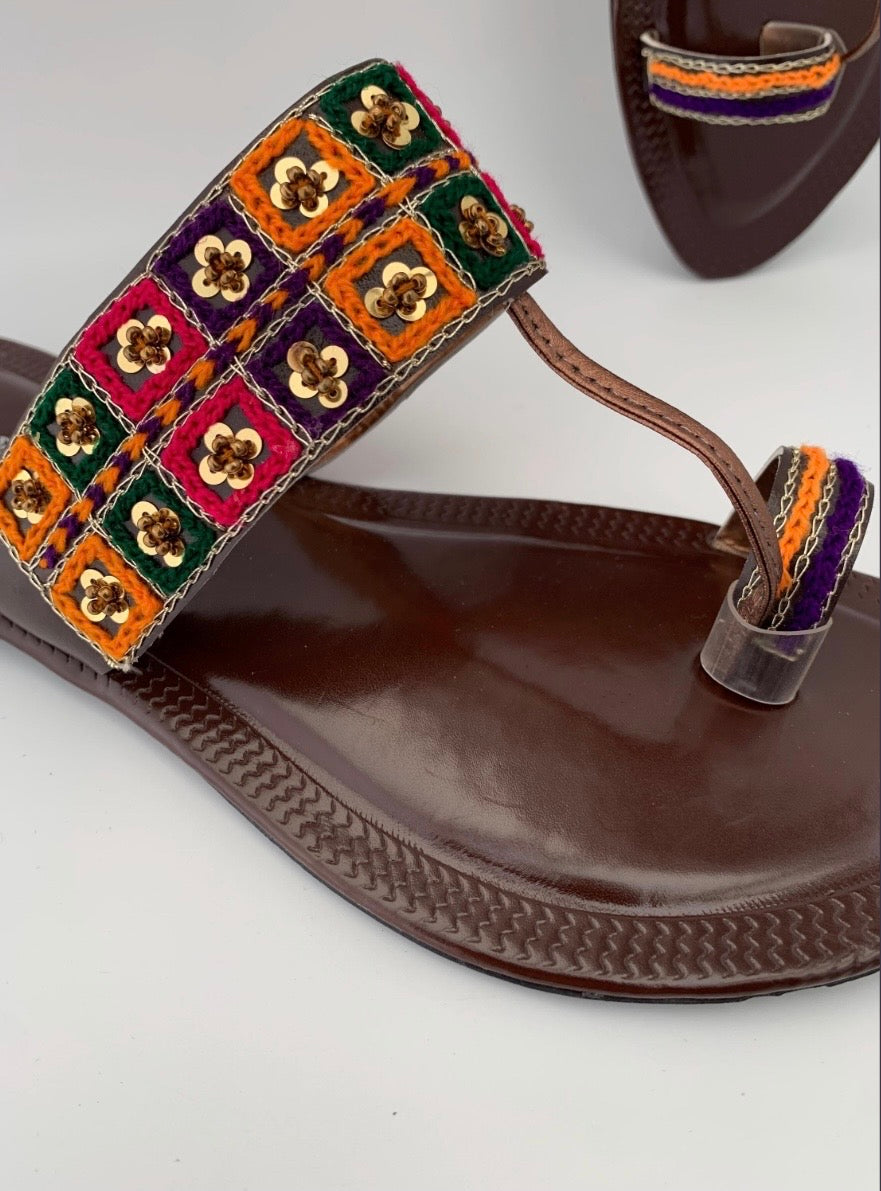 98/Women’s Handmade Kolhapuri Chappal – Traditional Leather Flat Sandals-Available Sizes: UK 3,4,5,6,7,8