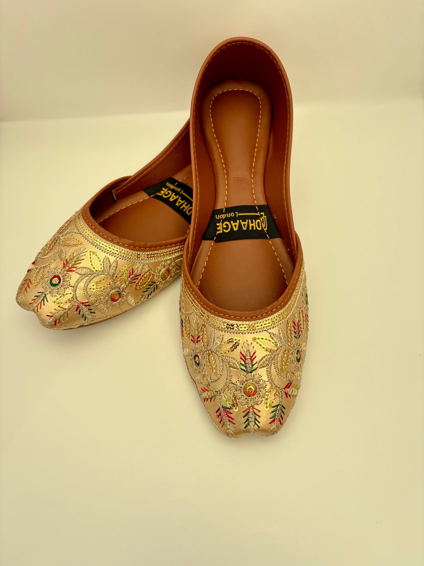 302-Handmade Women’s Gold Khussa – Traditional Jutti – Available size: UK 4,5,6,7,8