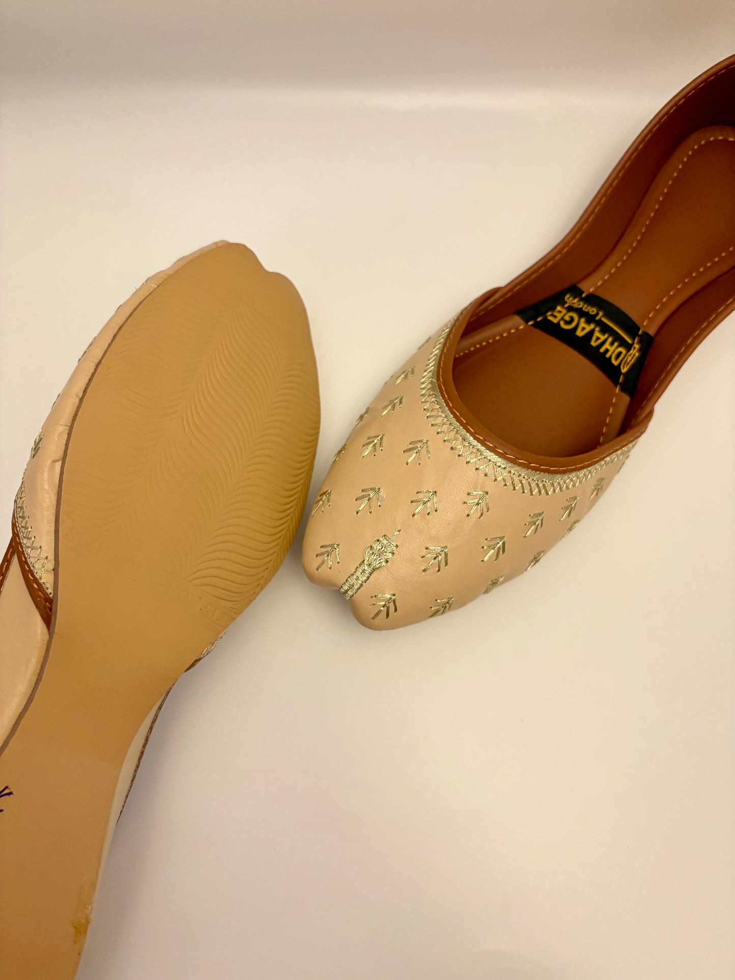 280-Handmade Women’s Cream Khussa – Traditional Jutti – Available size: UK 4,5,6,7,8