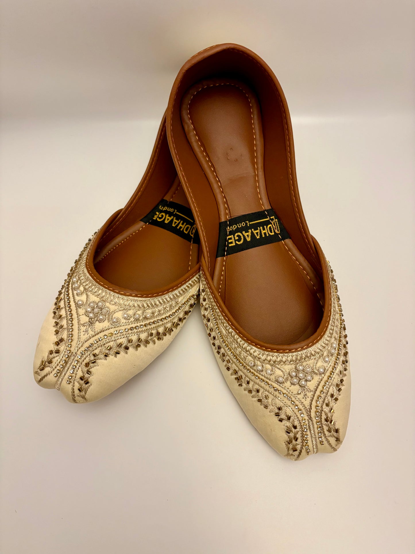 286-Handmade Women’s Light Off White Khussa – Traditional Jutti – Available size: UK 4,5,6,7,8