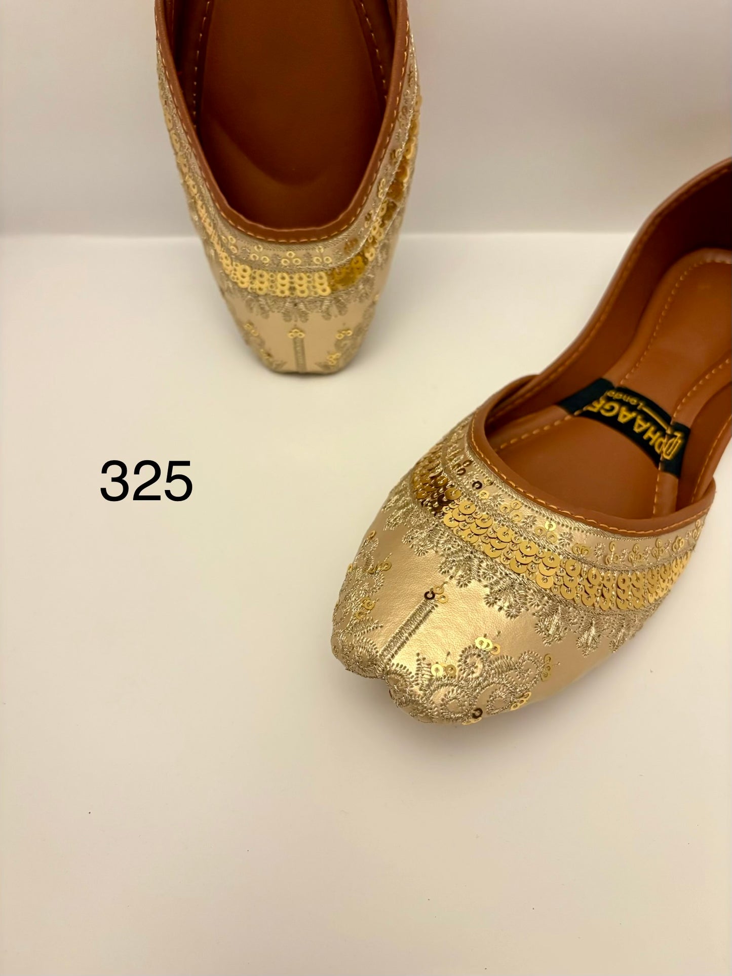 325-Handmade Women’s Gold Khussa – Traditional Jutti – Available size: UK 4,5,6,7,8