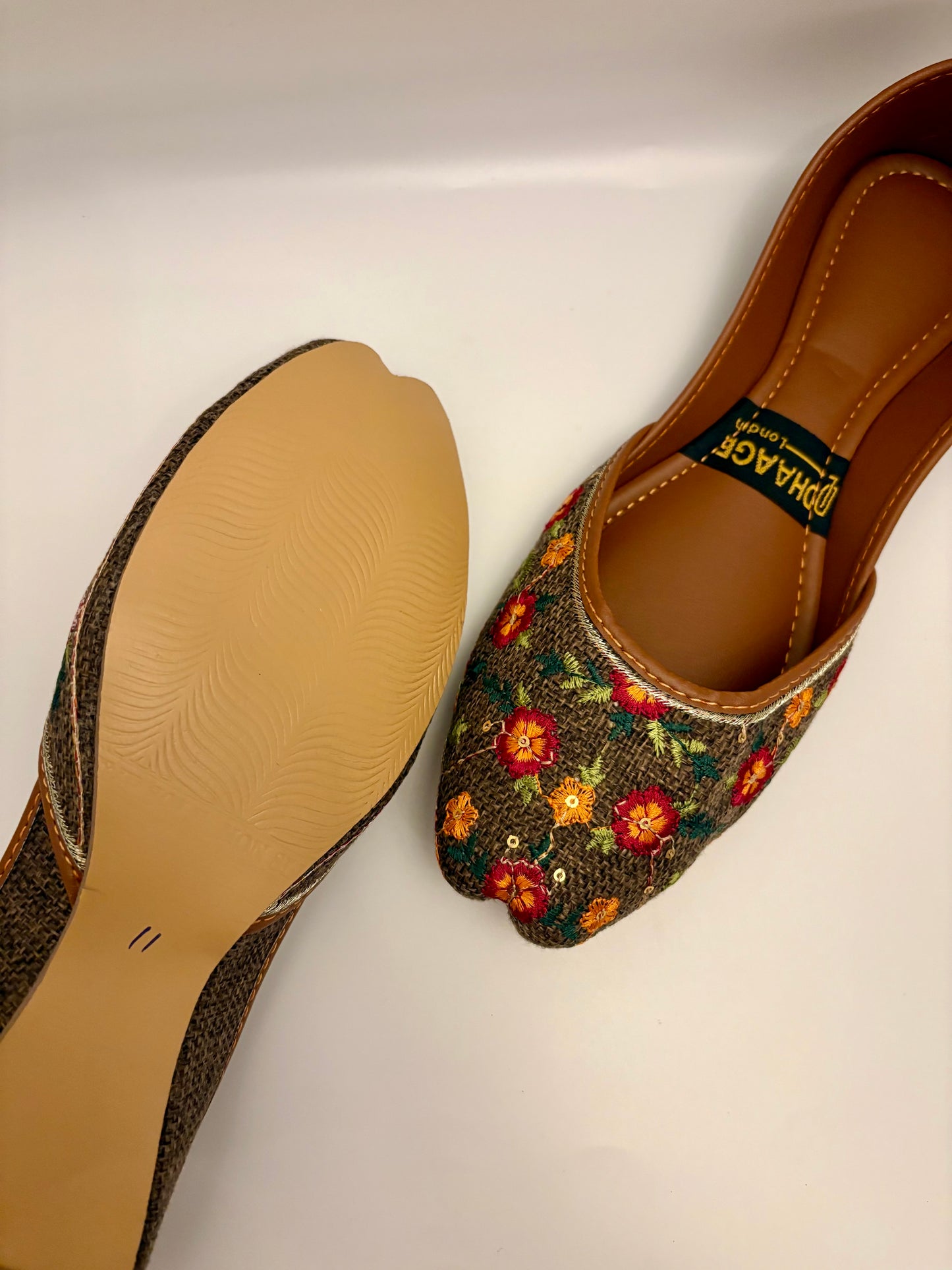 285-Handmade Women’s Light Earthy Grey Khussa – Traditional Jutti – Available size: UK 4,5,6,7,8