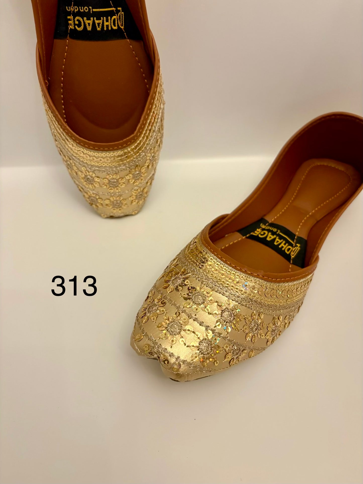 313-Handmade Women’s Gold Khussa – Traditional Jutti – Available size: UK 4,5,6,7,8